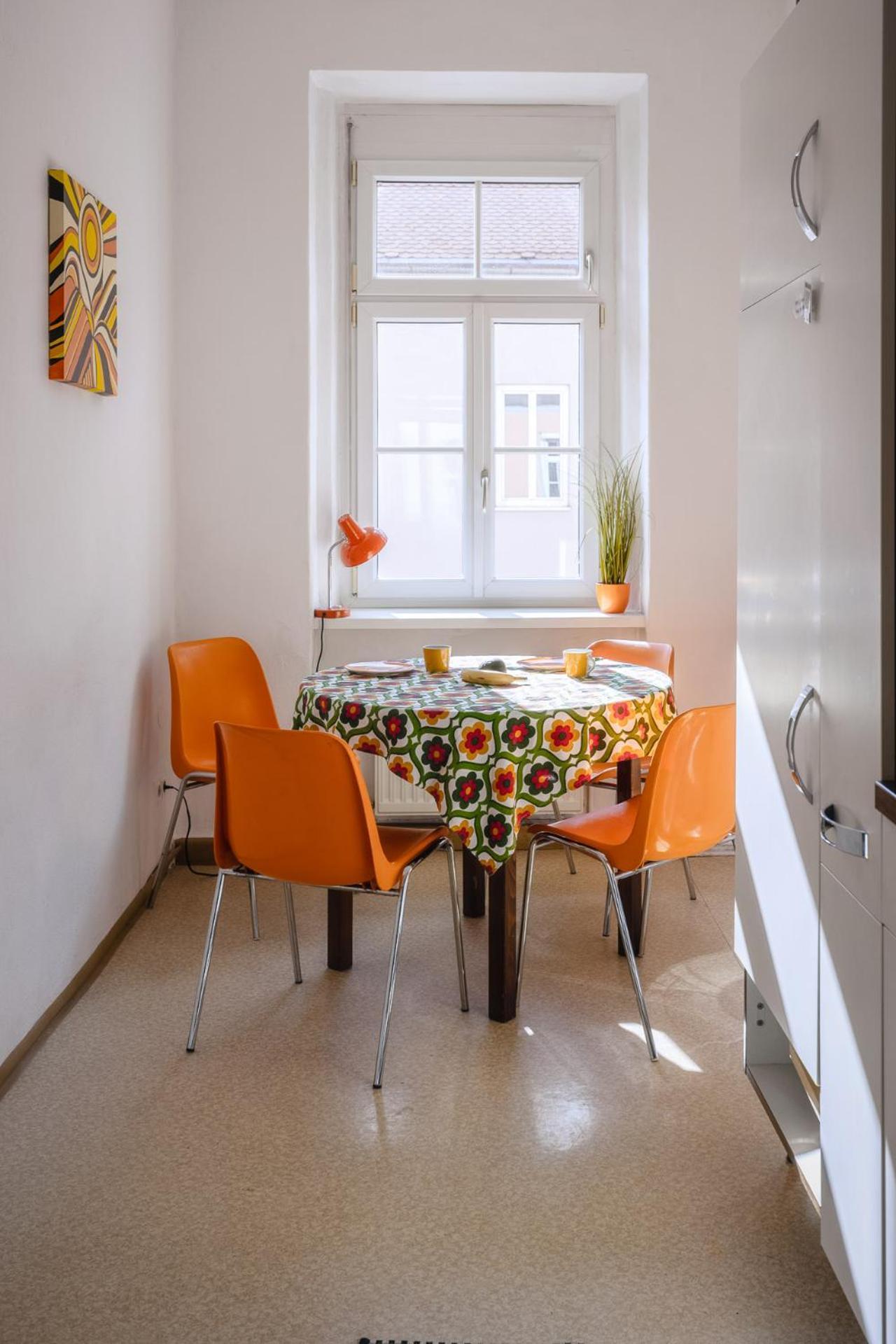Appartement Sunny Citycenter - Main Station